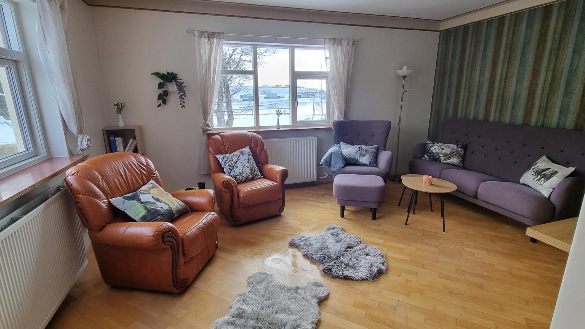 Fornilaekur Guesthouse Блёндюоус Экстерьер фото